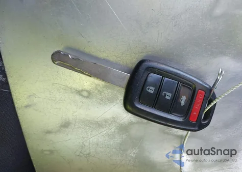 2016 Honda Civic Lx z USA, uszkodzony, nr VIN 19XFC2F53GE041921